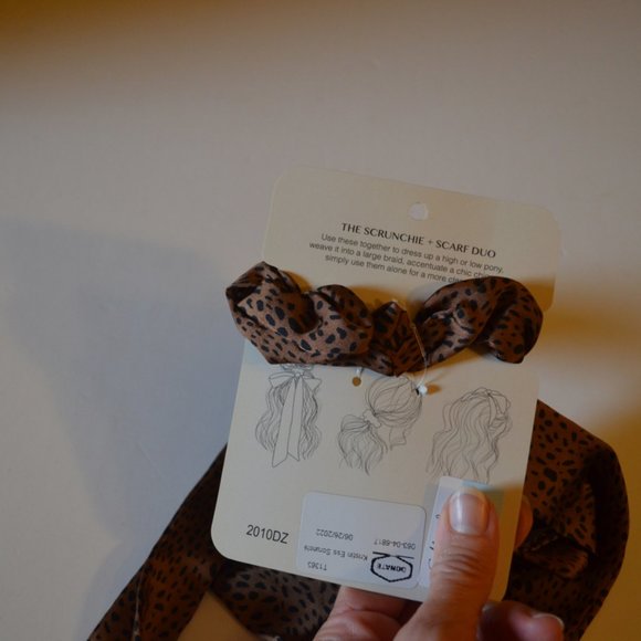 KRISTIN ESS HAIR The Scrunchie + Scarf Duo Brown Black Spots Leopard Fur Prints - Picture 3 of 5